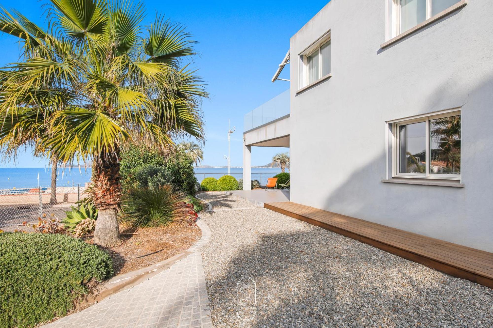 Villa Antoine Appartement Rdj Vue Mer Clim Wifi Parking Plage 50M La Garonne Le Pradet Zewnętrze zdjęcie