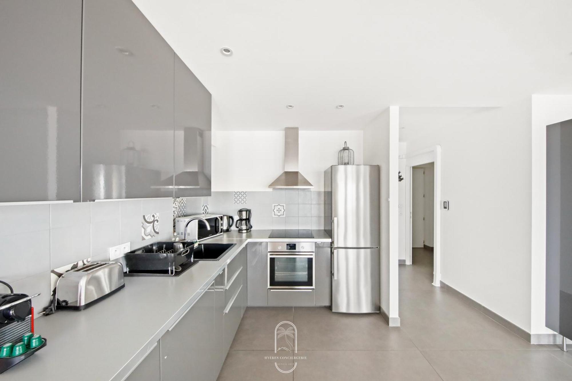 Villa Antoine Appartement Rdj Vue Mer Clim Wifi Parking Plage 50M La Garonne Le Pradet Zewnętrze zdjęcie